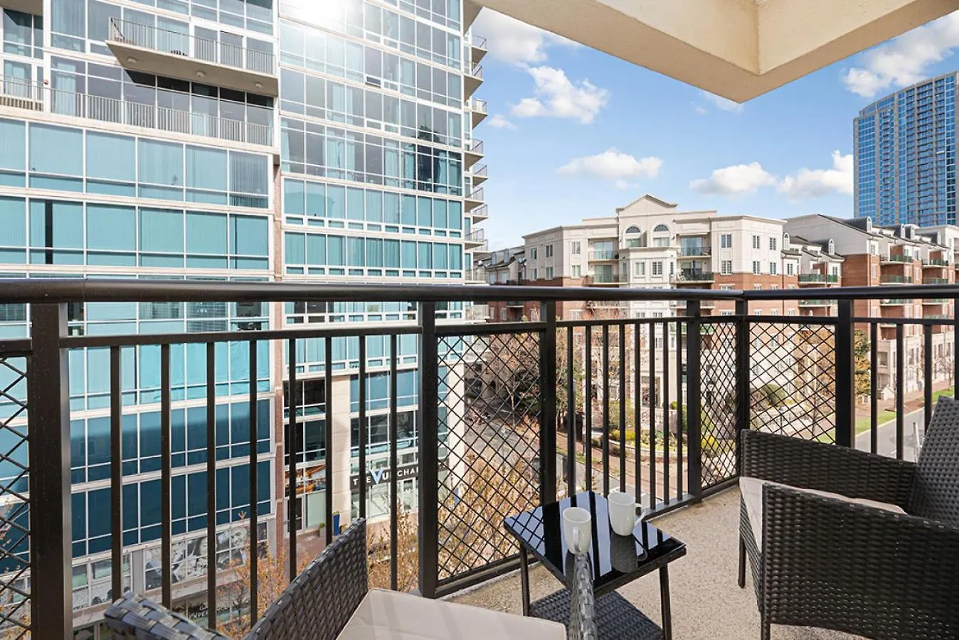 The Panther - Luxury 3Br - Free Parking - Views - Stadium - Gym Charlotte United States